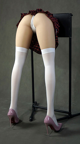 Fantastic Legs 101 cm Scottish Skirt